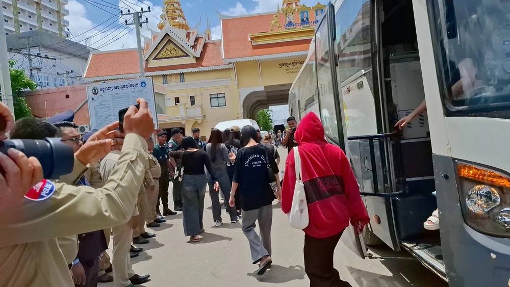 泰国电诈团伙在柬覆灭 43人落网2人竟是通缉犯-棋牌策略-棋牌交流-棋牌技巧网